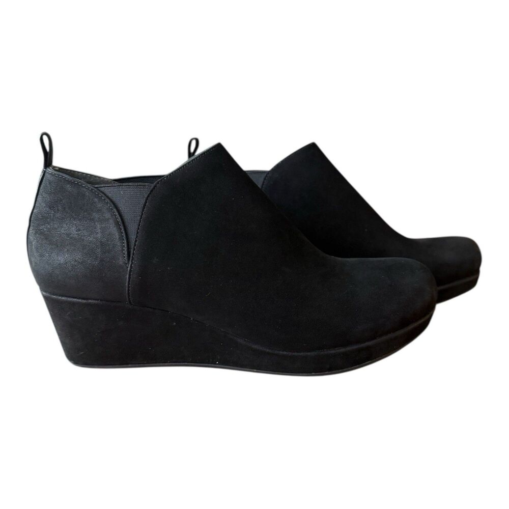 Chocolat Blu‎ Black Suede Wedge Ankle Booties US Size 7.5